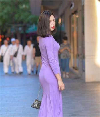 丫头忍着点我进来了