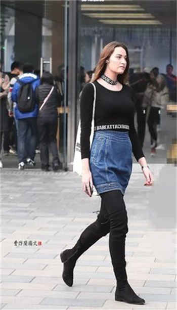 日企0l员工换衣服