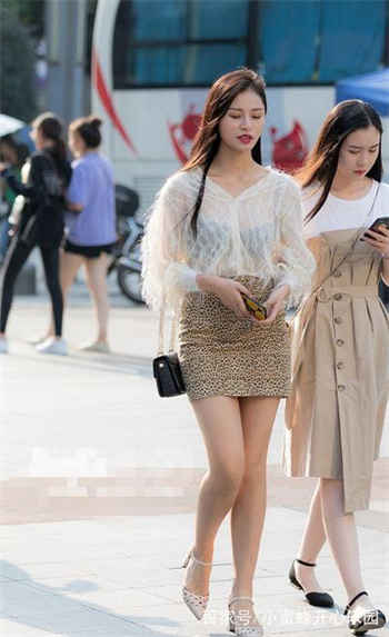 女主角温婉是个哑巴