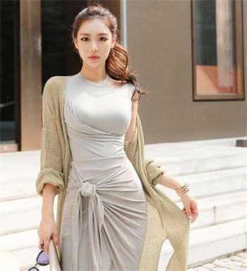 门卫老董与戴若希续写