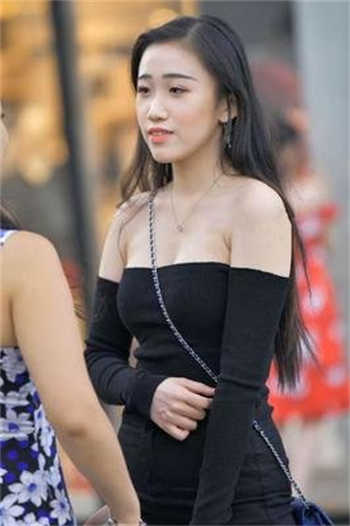 小莹姐的的浮计