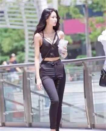 解剖刀划开少女胸膛