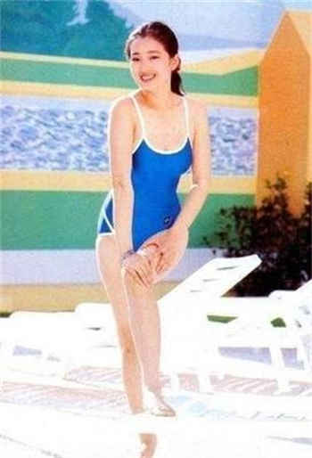 女老板坐在我脸上放屁