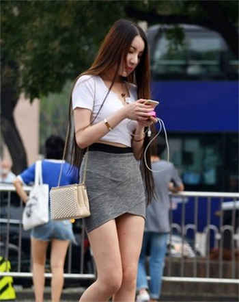 莫南爵有别人女人吗