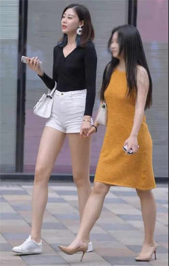 蔷薇后花园黑沼泽俱乐部