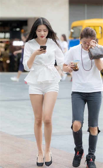 富家千金逃婚记安以轩