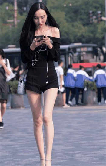 秘密教学第36集好好吃土豪