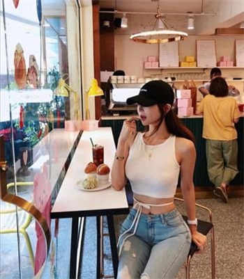 闺蜜跟我抢老公结局