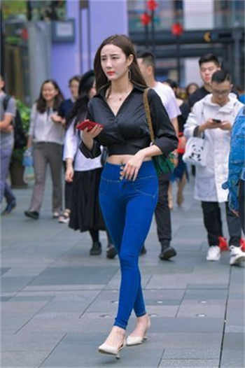 皇家华人吃不完的早餐女主