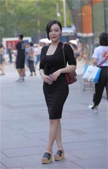谜妹漫画现在换成啥了